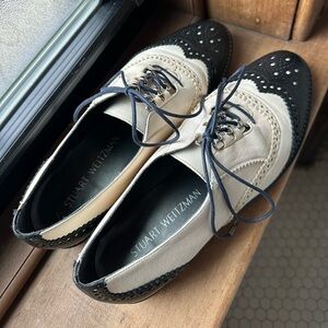 NEW Stuart Weitzman 8.5 Black & White Leather LaceUp Laddie Oxford style brogues